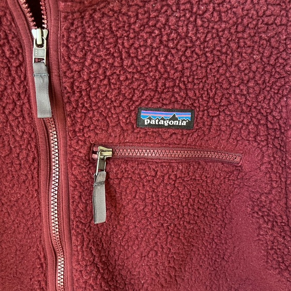 Patagonia Retro Pile Burgundy Fleece Jacket - Picture 2 of 8